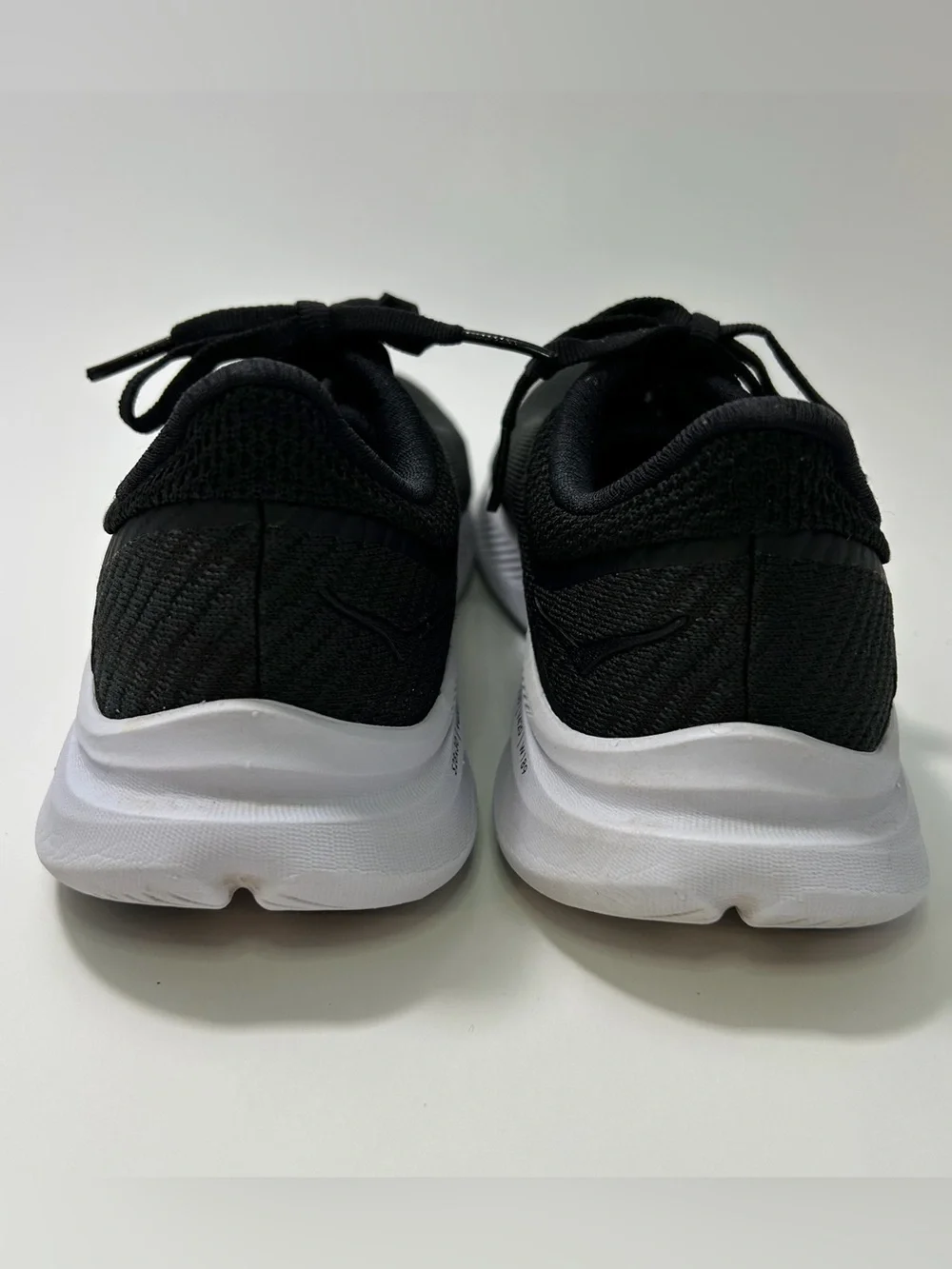 Hoka One One like new